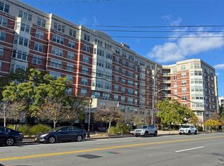 300 Mamaroneck Ave APT 819, White Plains, NY 10605