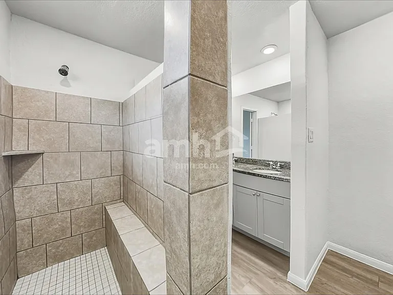 2709 Iberia Ct — Photo 10