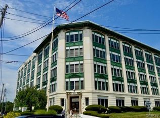 1 Landmark Sq APT 205, Pt Chester, NY 10573