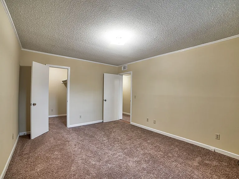 Patriot Place Apartments — Photo 5