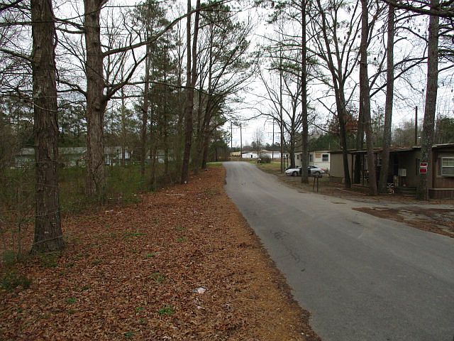 2nd image of 215 Hester Cir