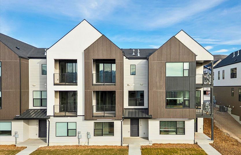 3-Story Townhomes