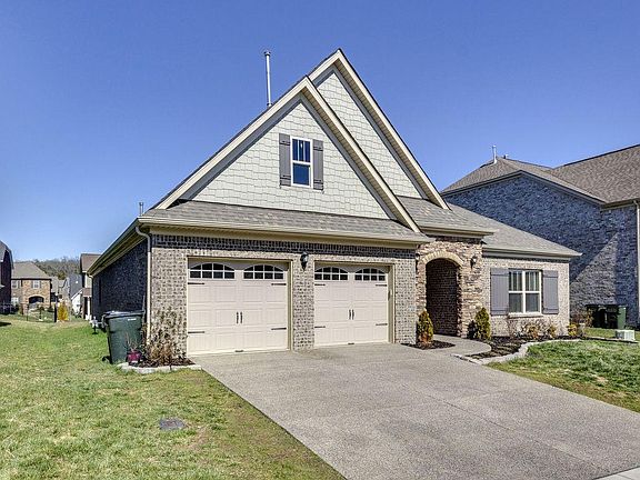 2nd image of 150 Ferdinand Dr