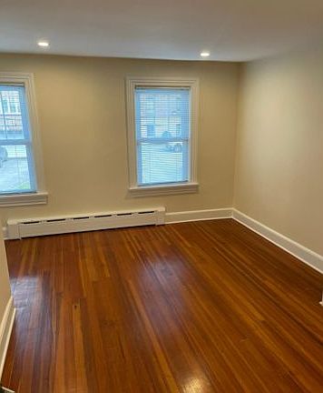 4th image of 14 New St Floor 2
