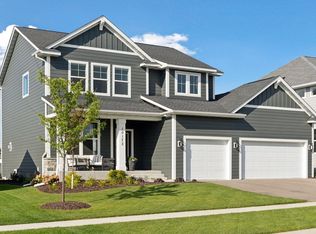 10173 Arrowwood Trl, Woodbury, MN 55129