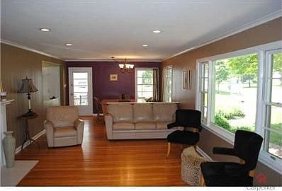 2nd image of 5849 N Parker Ave