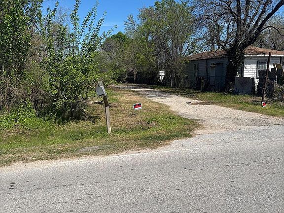 5th image of 3401 Mohawk St