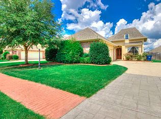 608 Toulouse Ct, Bossier City, LA 71111