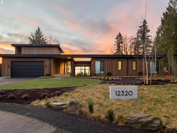 12320 SW Riverview Ln, Wilsonville, OR 97070