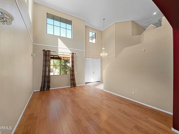 5th image of 1813 E BEVERLY Road