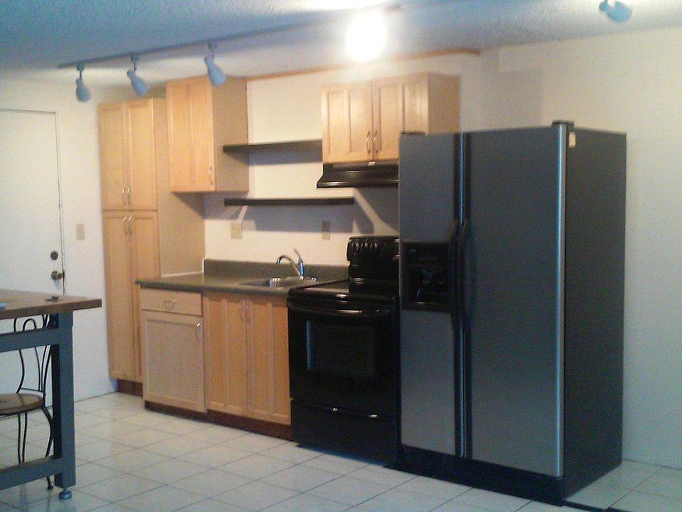1st image of 824 Kinau St APT 1112