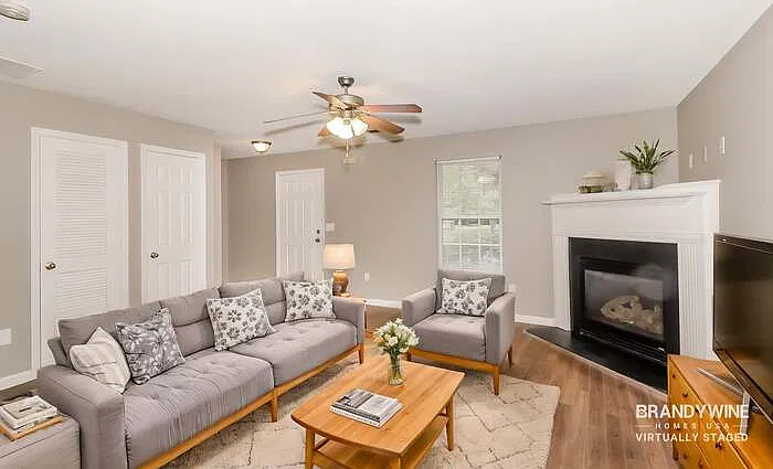 3 bed, 2.5 bath, 1440 sqft, $1,690 — Photo 3