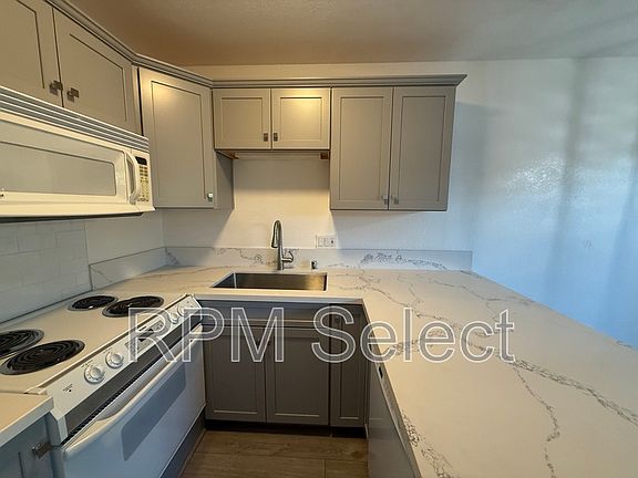 5th image of 2294 Woodside Ln Unit 5