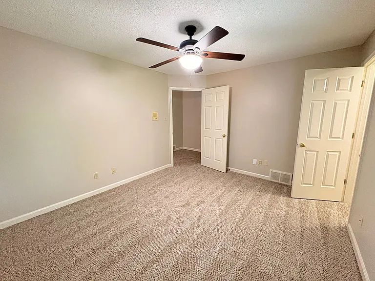1703 Bryn Mawr Cv — Photo 23