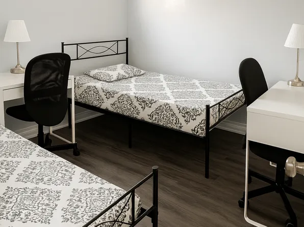 (undisclosed Address), Toronto, ON M1E 5L2