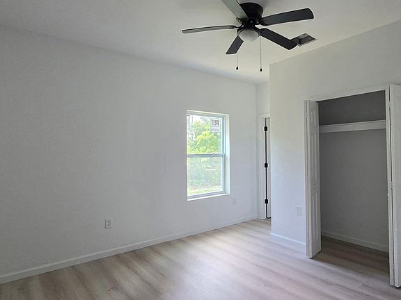 5th image of 518 N Center Ave