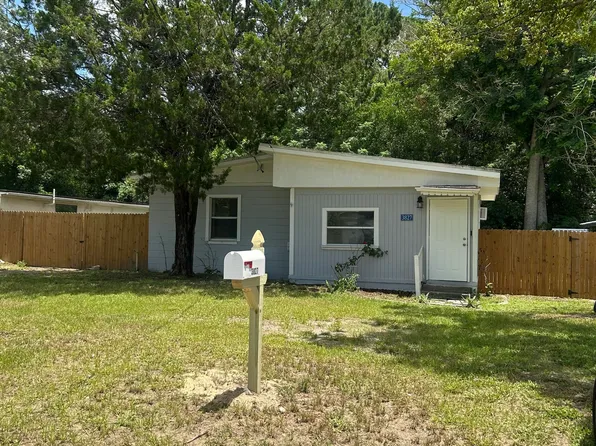3827 Eve Dr W, Jacksonville, FL 32246