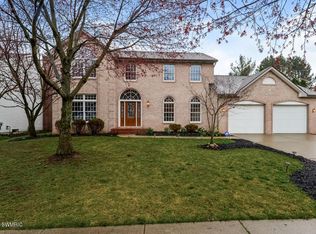 1655 Riva Ridge Dr SE, Kentwood, MI 49546