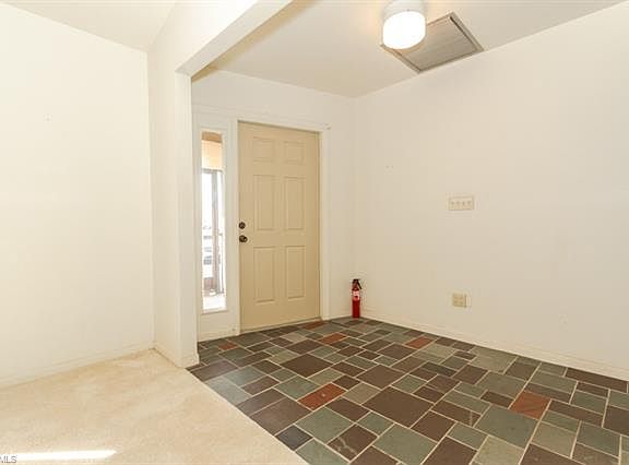 3rd image of 718 Richmond Ave N