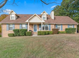 1013 Hillshire Dr, Clarksville, TN 37043