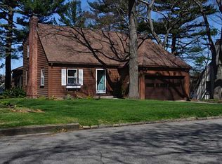 119 Edgehill Rd, Warwick, RI 02889