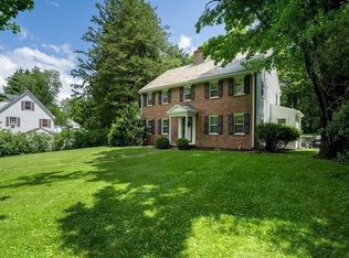 28 Dana St, Amherst, MA 01002