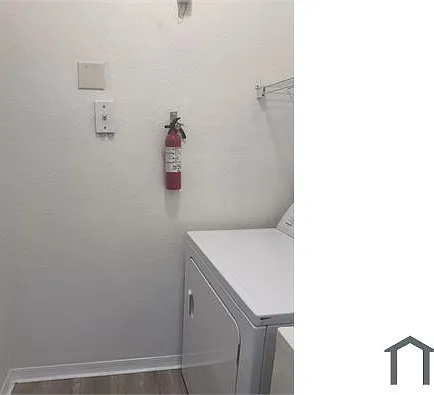 10101 Courtney Palms Blvd #101 — Photo 15
