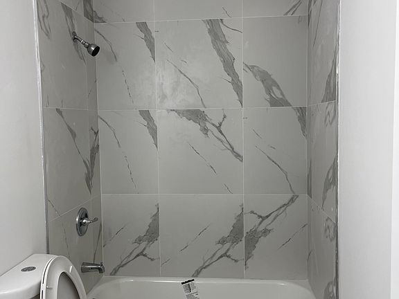 5th image of 411 NW 82nd Ave APT 1004