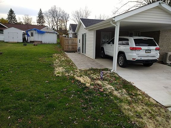 Side Yard & Small Patio