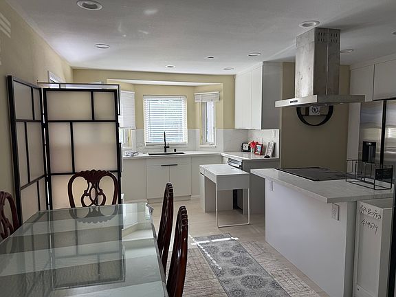 4th image of 322 Jackson St #2