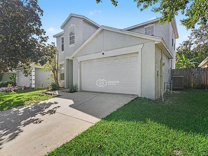 4 bed, 2.5 bath, 2125 sqft, $2,765 — Photo 1
