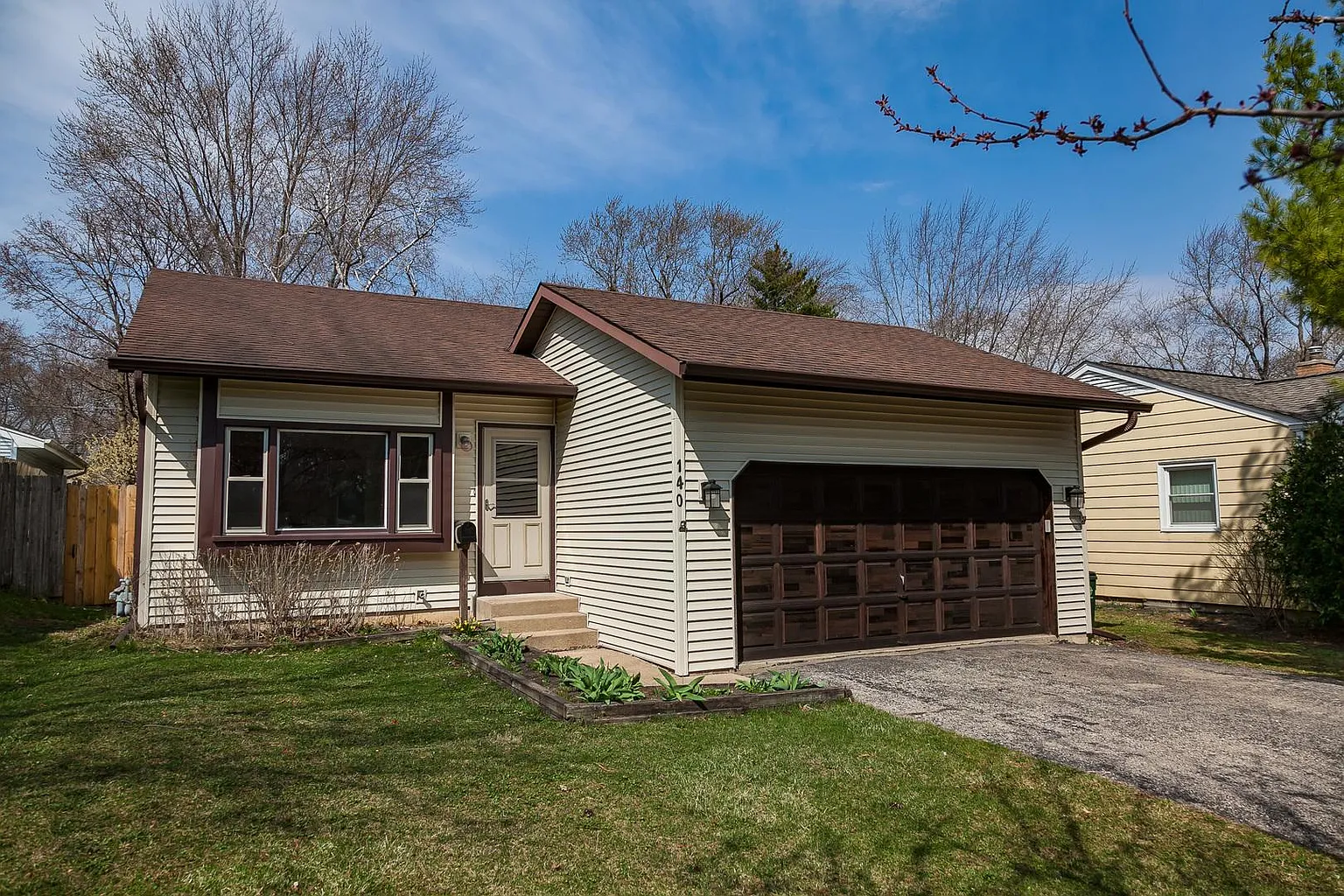 140 S Midland Ave photo 1