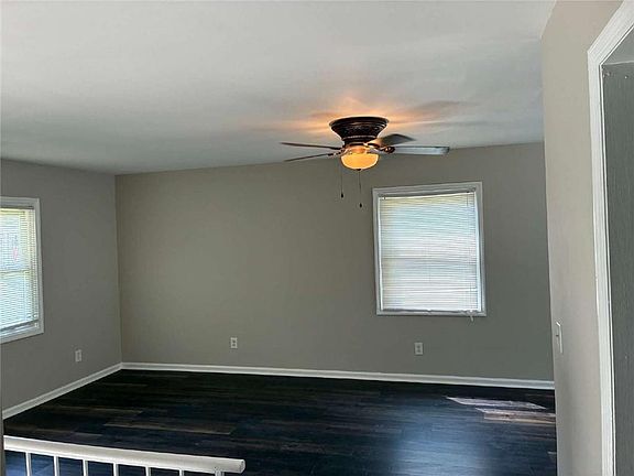 4th image of 537 Reba Rd