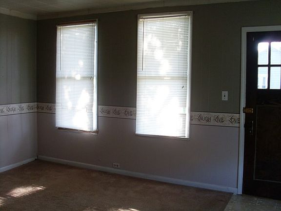 5th image of 409 N 1st St