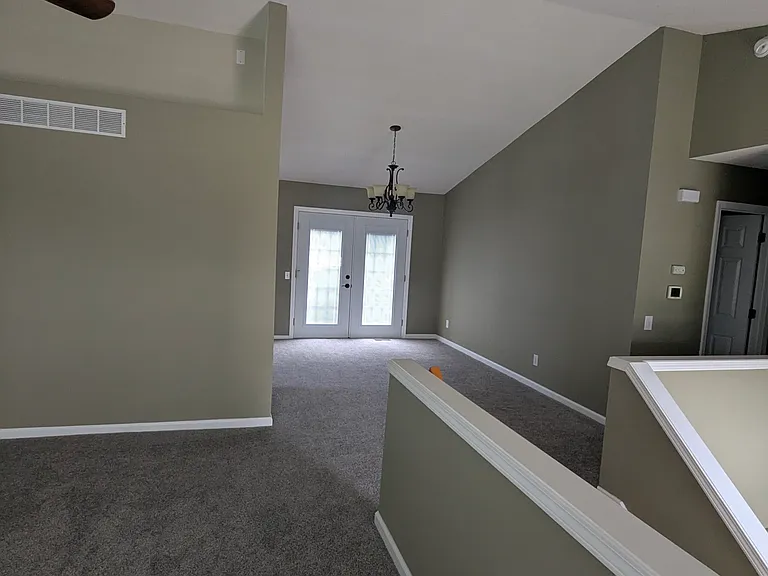 2553 SE Kimbrough Ln — Photo 8