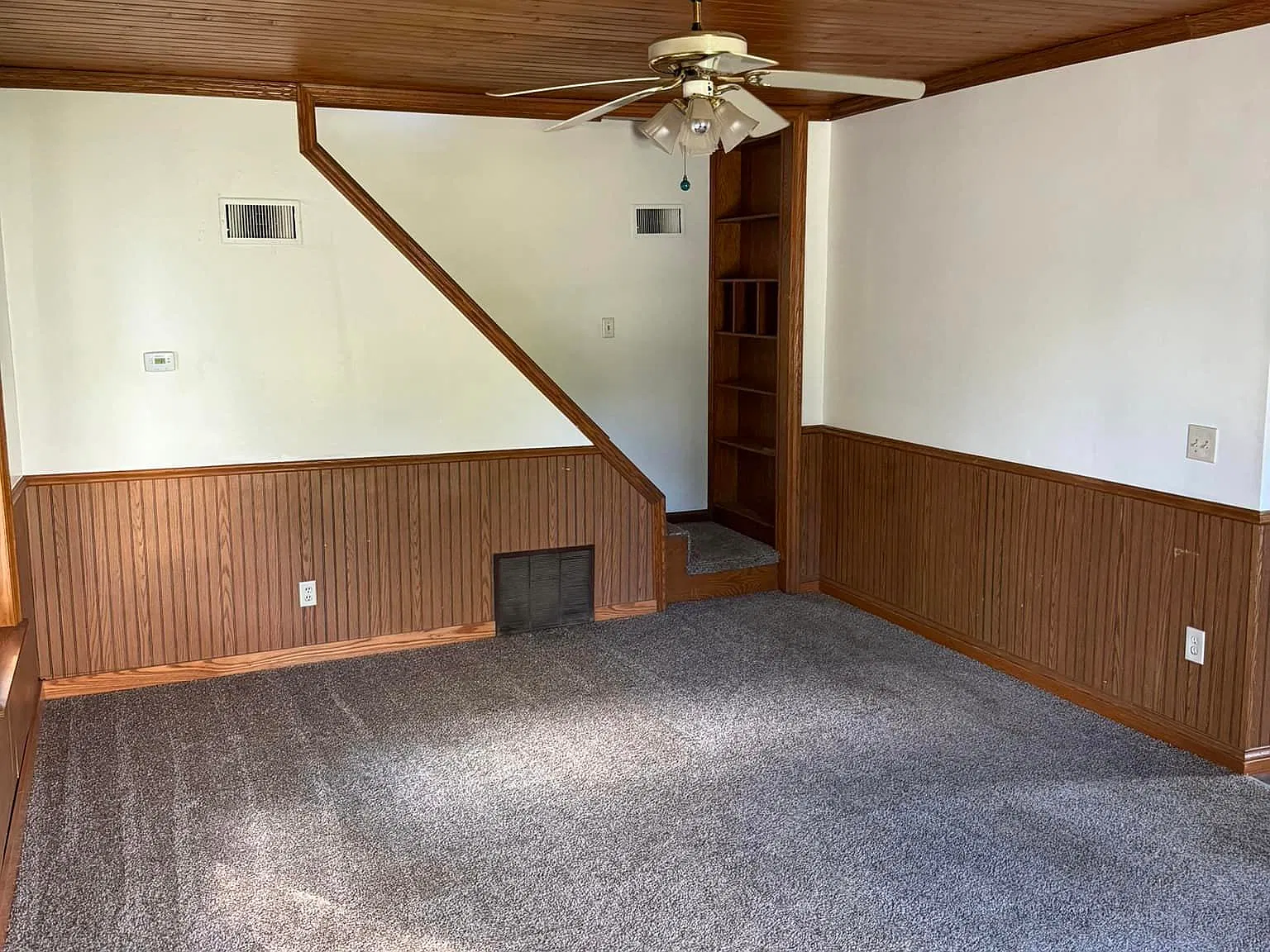 3 bed, 1308 sqft, $1,800 — Photo 2