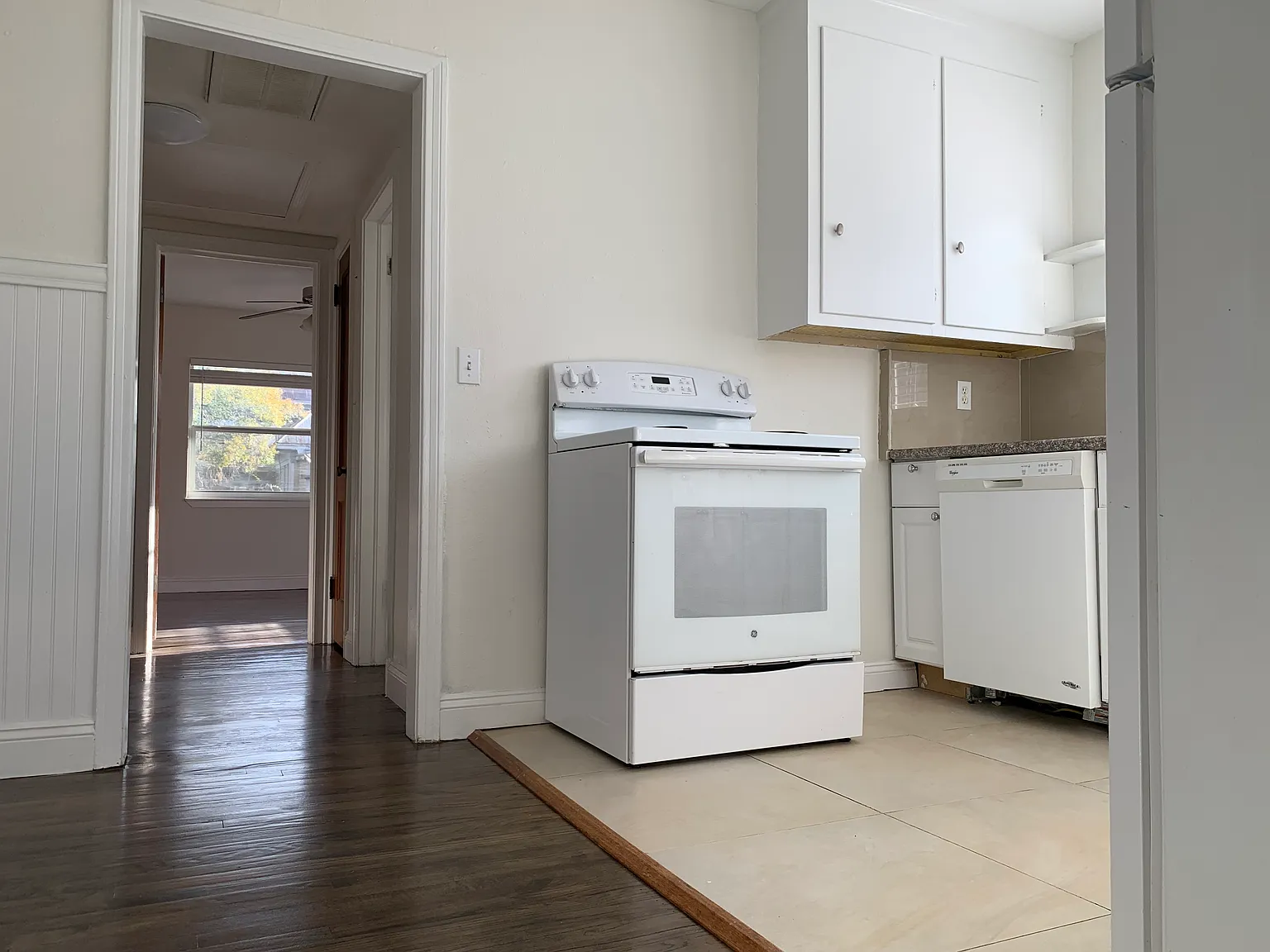 1 bed, 840 sqft, $1,450 — Photo 4