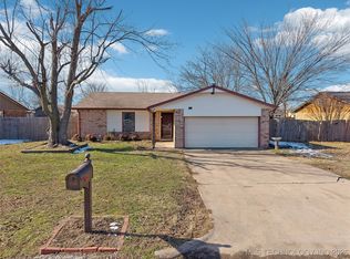 3124 S 211th East Ave, Broken Arrow, OK 74014