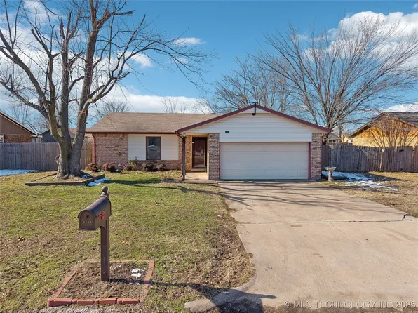 3124 S 211th East Ave, Broken Arrow, OK 74014