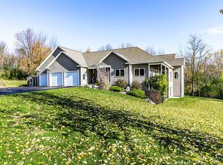 6530 Thunder Rd, La Fayette, NY 13084