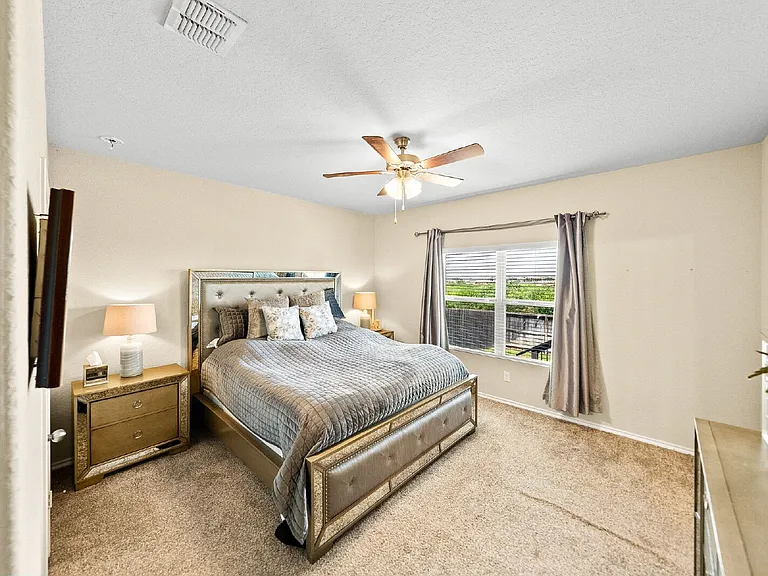 5702 Cicada Cir — Photo 18
