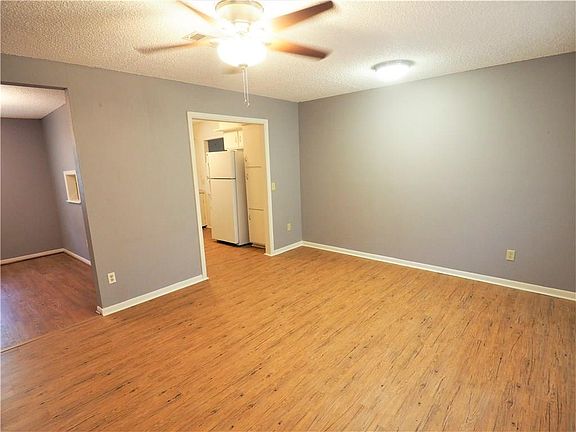 2nd image of 2704 Vine St
