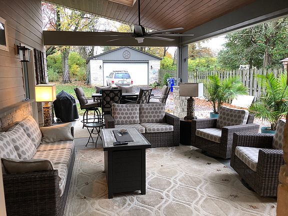 4th image of 2342 Maplewood Dr