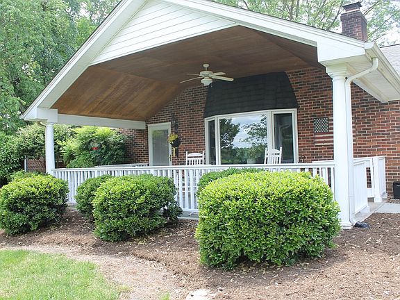 2nd image of 128 Hickory Dr