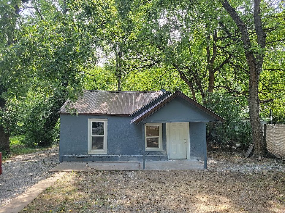 1st image of 2434 SE Minnesota Ave