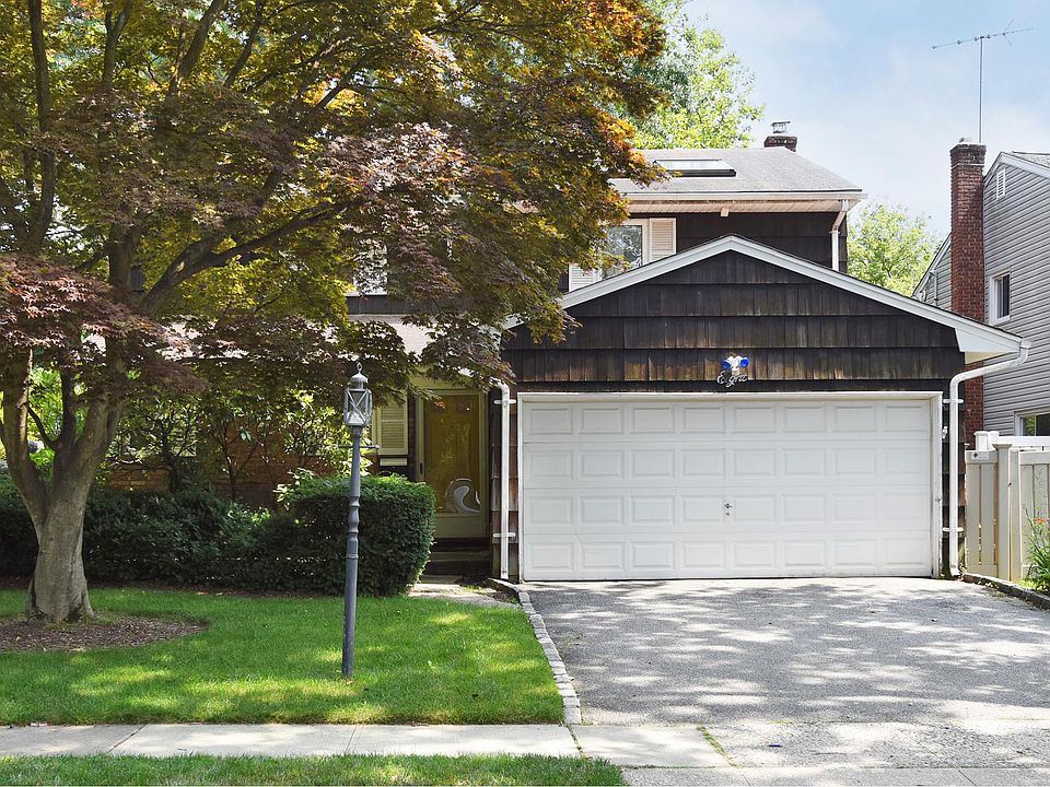 1st image of 8 Sea Gull Ln