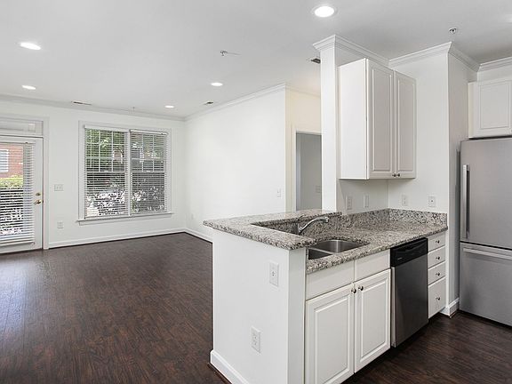 3rd image of 701 Copperline Dr Unit 102