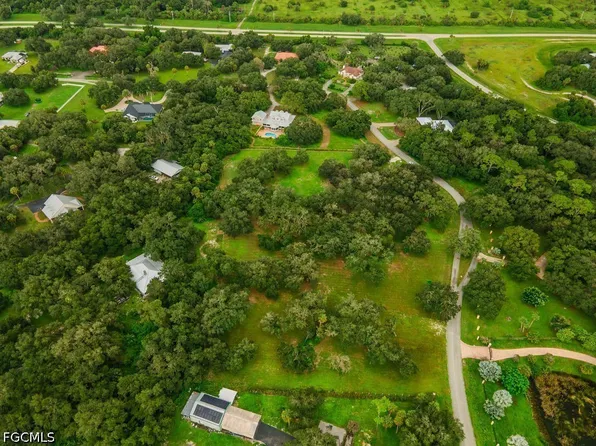 4030 Oak Haven Dr, Labelle, FL 33935