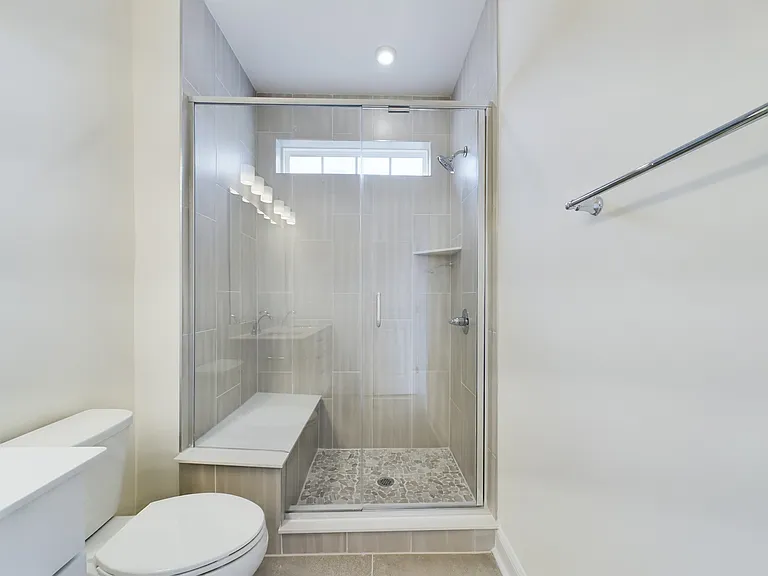 4211 Alexander View Dr — Photo 18