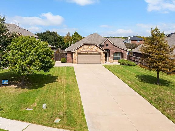 4th image of 4852 Monarch Dr